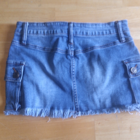 Fashion nova mini denim skirt new with tags size xs - Picture 2 of 2